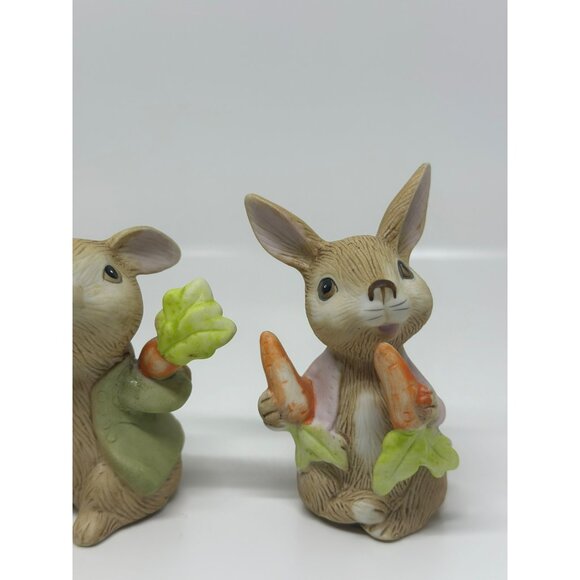 VTG Homco Easter Bunny Rabbits in Jackets w/ Carrots Figurines 1410 Set of 3 - Picture 5 of 7